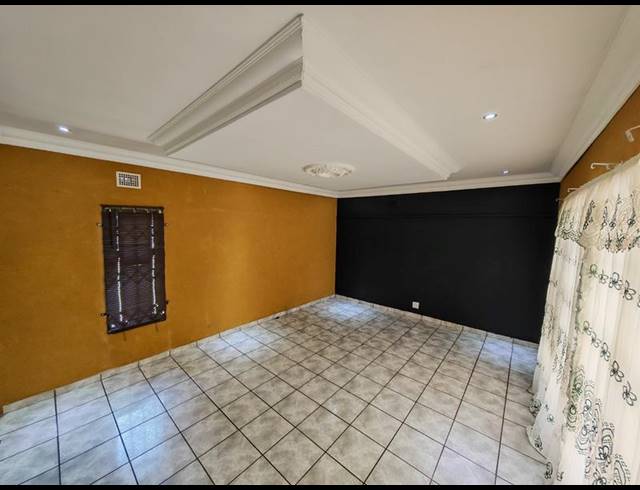 3 BEDROOM HOUSE FOR SALE IN VANDERBIJLPARK SE 1